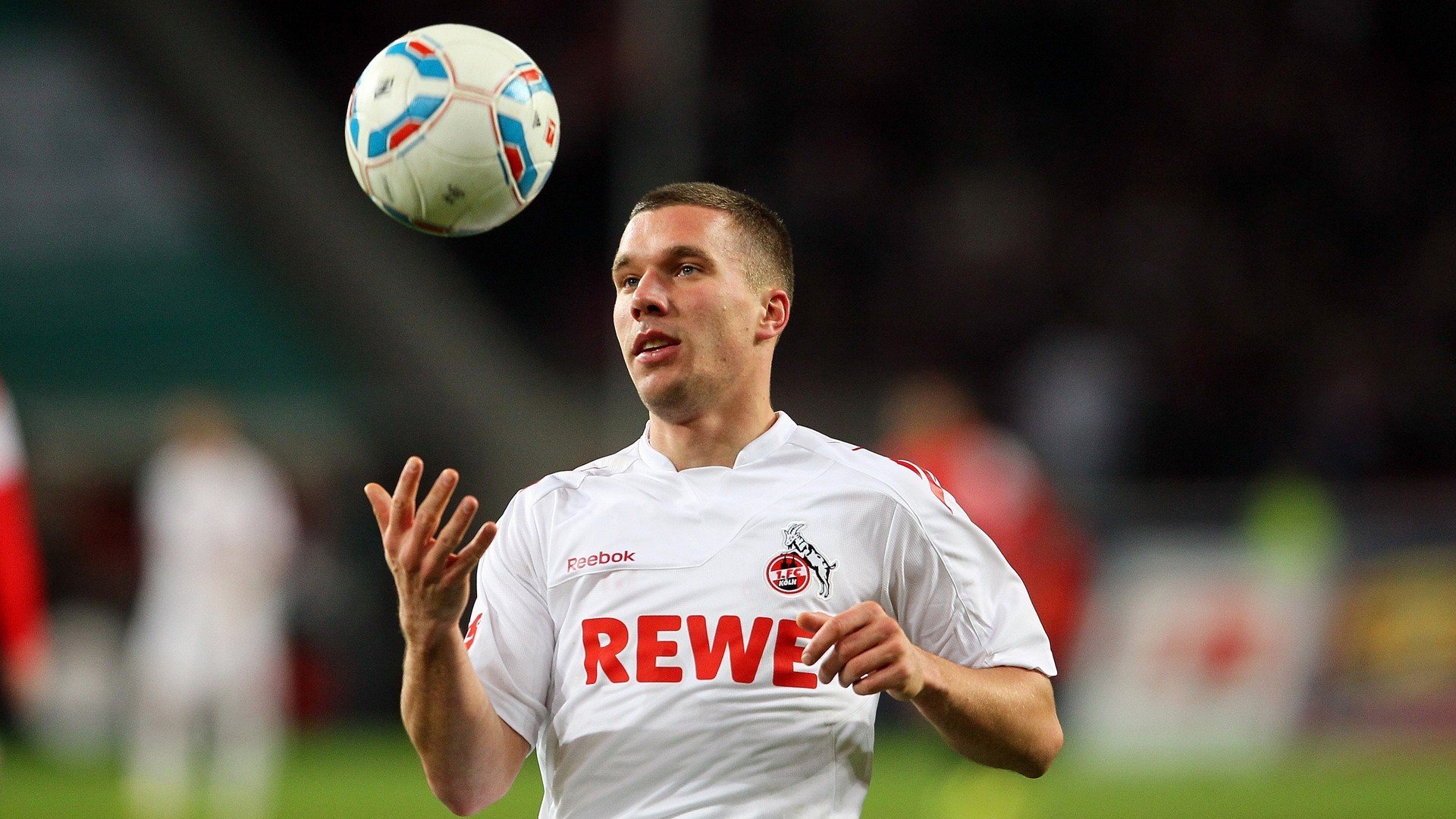 渡边一平泳池内外双重突破，渡边一系